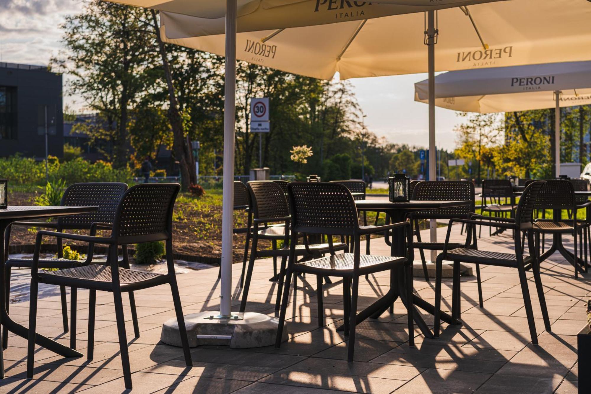 Easy One Premium Art Aparthotel Krasków Exterior foto